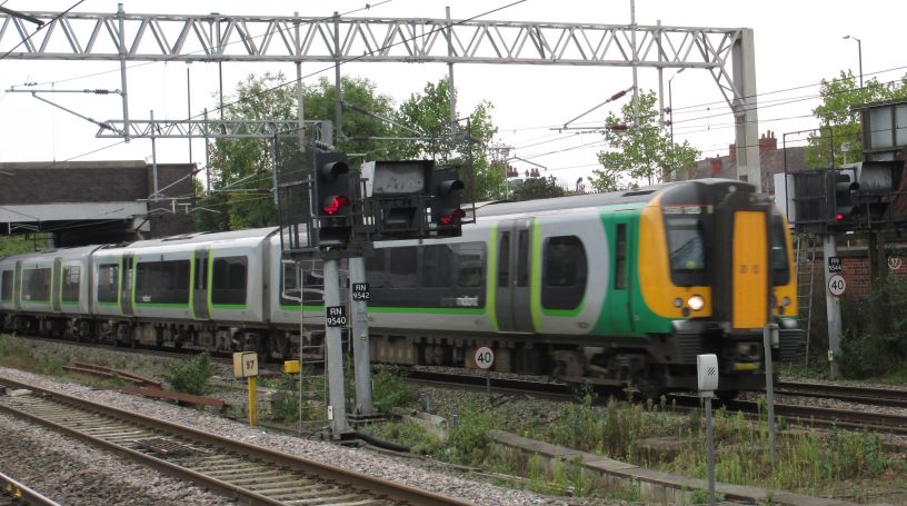 trainspotting Nuneaton station