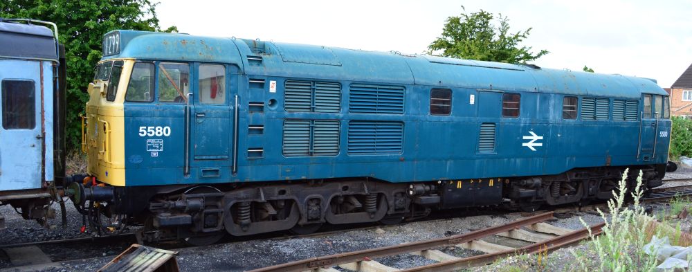 Class 31 diesel locomotive D5580