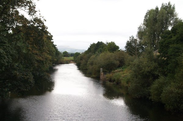 Looking west up the River Ure to lower Wensleydale Circular walk from Jervaulx Abbey