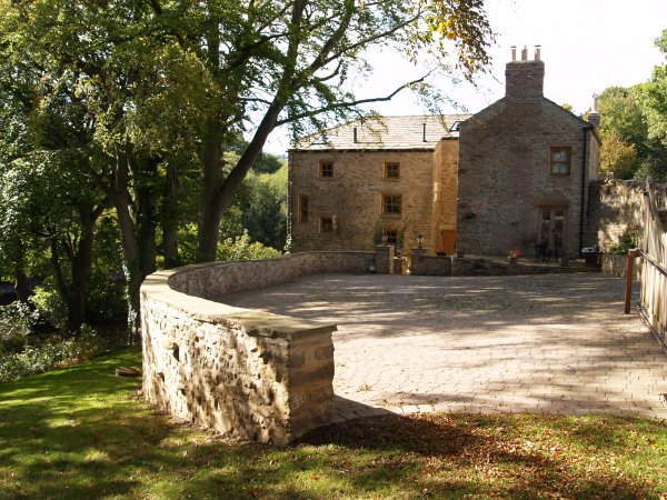 Circular walk from Jervaulx Abbey