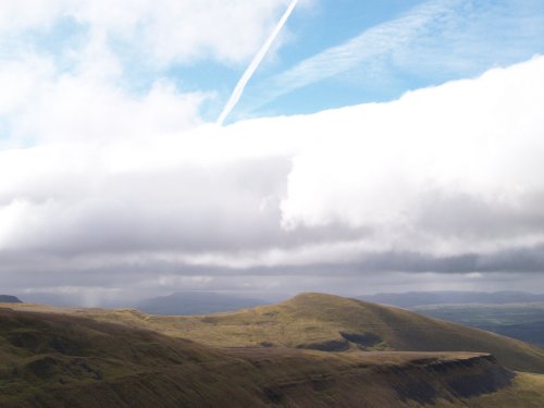 Looking south-east from the track up to High Cup Nick.