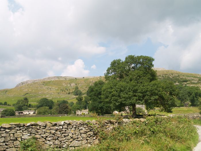 Crummack Dale Austwick Walk