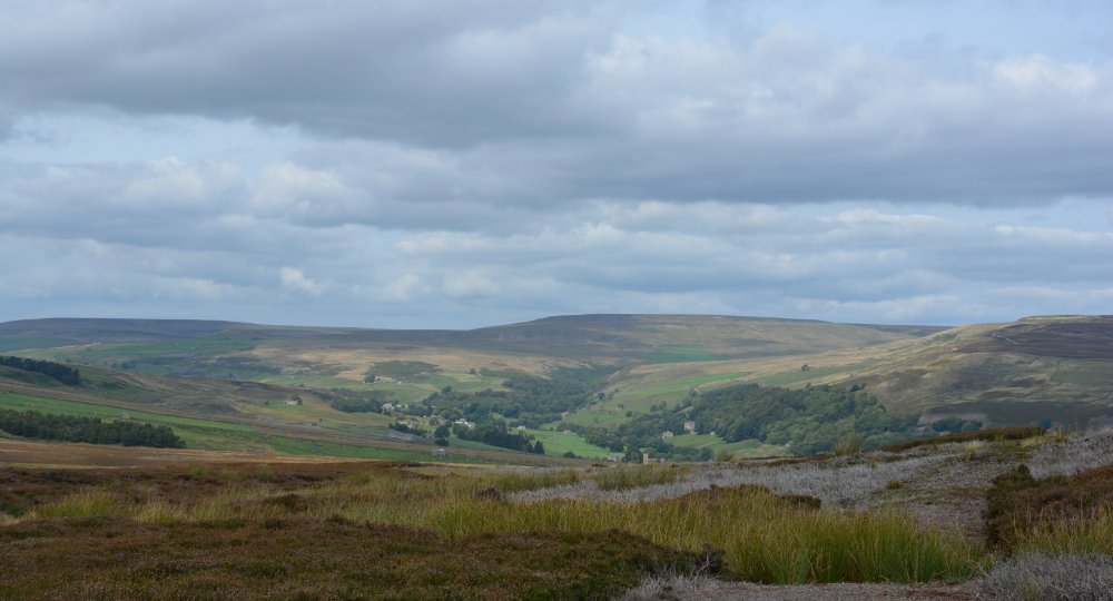 Reeth to Calver Hill Healaugh village River Swale circular walk Swaledale, North Yorkshire, England