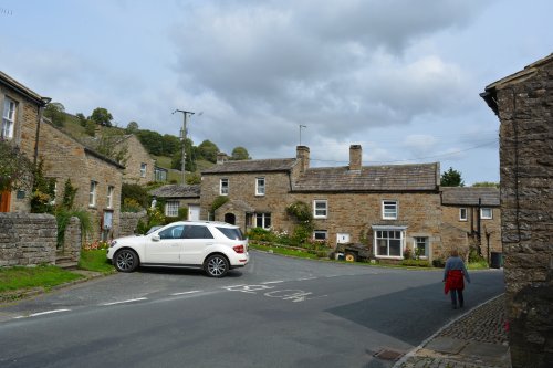 Reeth to Calver Hill Healaugh village River Swale circular walk Swaledale, North Yorkshire, England
