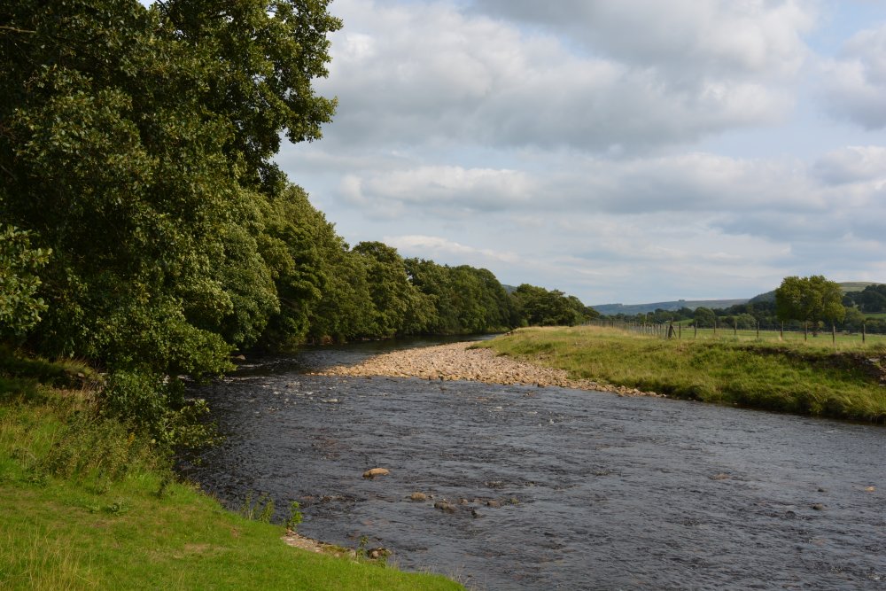 Reeth to Calver Hill Healaugh village River Swale circular walk Swaledale, North Yorkshire, England
