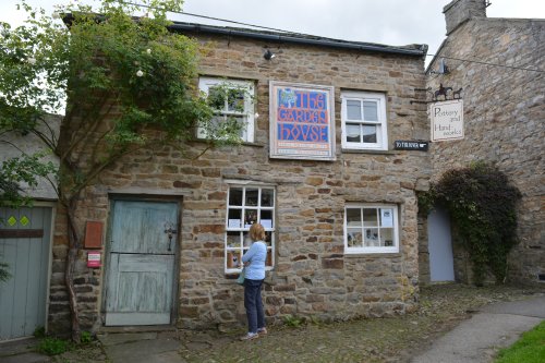 Garden House Arts Crafts Gallery shop for handmade pottery gifts in Reeth village, Swaledale, Yorkshire Dales National Park, North Yorkshire, England