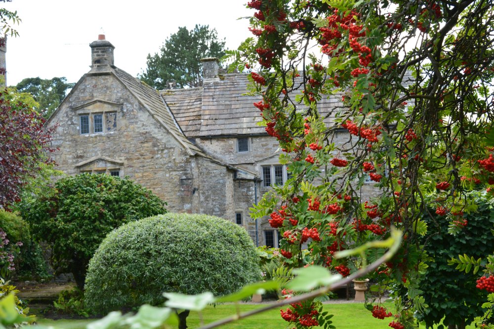 rand old house in Grinton, Swaledale