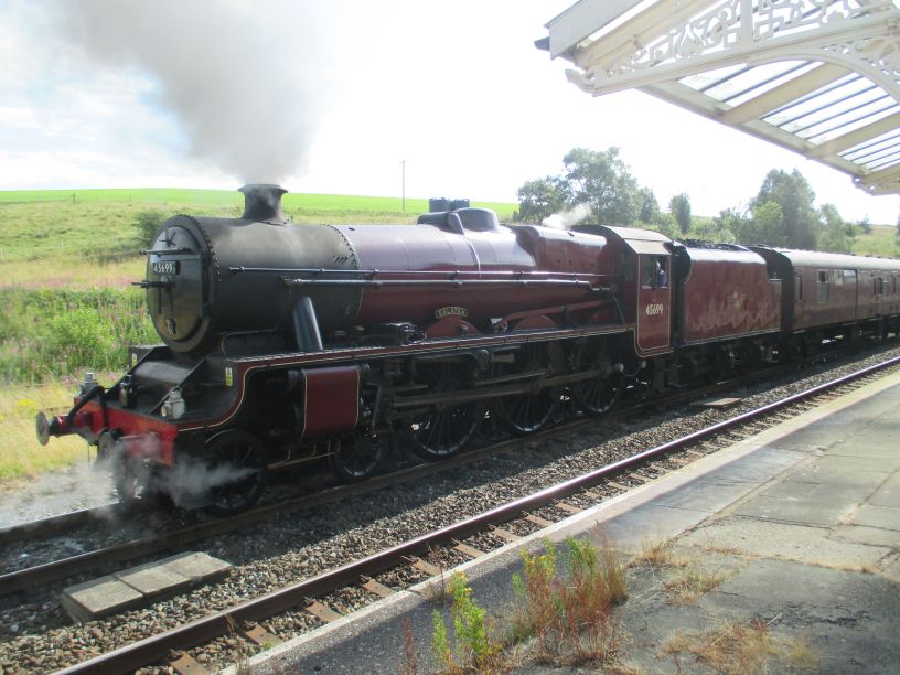 TRainspotting at Hellifield Station