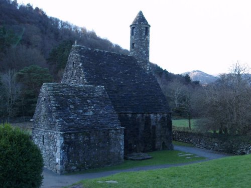 The surviving buildings date from the 8th-12th century, and after the end of the 14th century the settlement fell into decline.