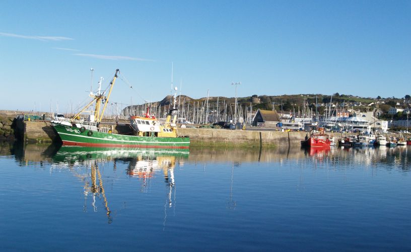  Howth harbour village, Co. Dublin, Ireland