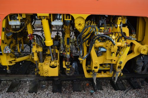 On-track machine 