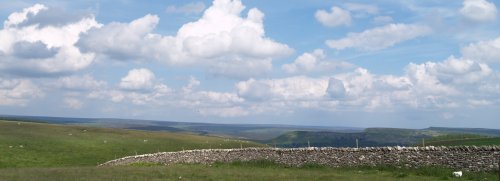 The typical contours of the moorlandscape.