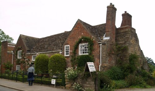 Shandy Hall (15th-17th century)
