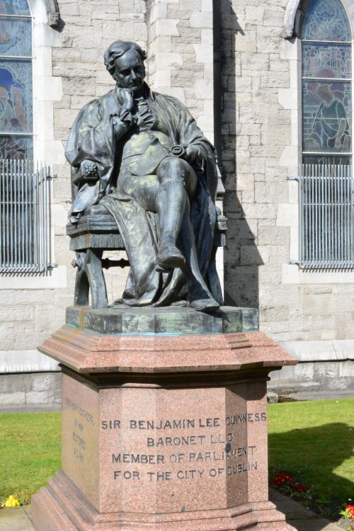 Monument statue to Sir Benjamin Lee Guinness outside St Patrick's Cathedral, Dublin