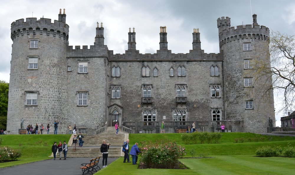Kilkenny castle garden