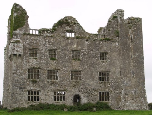 Lemenagh Castle - Car drive from Kilfenora to Ballyvaughan, The Burren, County Clare, West of Ireland