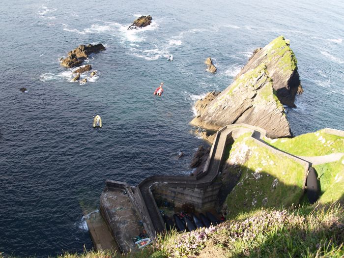 Dunquin harbour and the steep descent to it - Dunquin, Dingle Peninsular, Co. Kerry, West of Ireland
