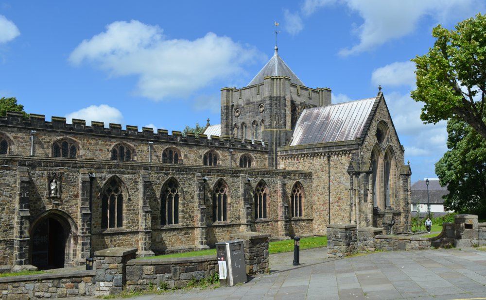 Lady Chapel and south transept of Saint Deiniol's Cathedral, Bangor, North Wales