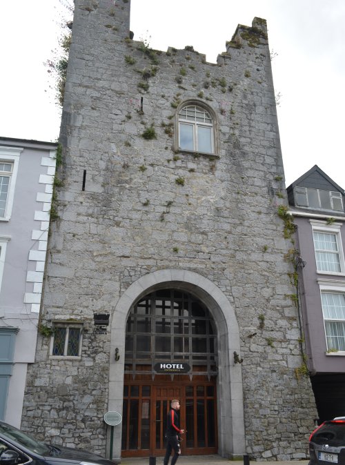Kearney's Castle, now a hotel, was built in the 15th century by the Kearneys, a prominent merchant family in medieval Cashel Cashel, Tipperary, historic Ireland