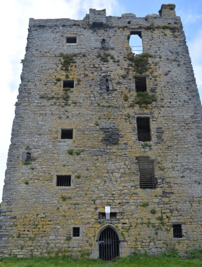 The Burton family were the last to live in the Carrigaholt Castle until the late 19th century Carrigaholt, Co. Clare, West of Ireland