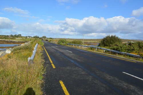 road bridge to the island of Inishnee and walk start. Inish Nii Inish Nee Inishnee Loop Walk, Connemara, Co. Galway, Ireland