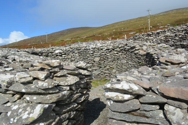 Cashel Murphy (Cathair U� Murch�), on the Wild Atlantic Way, Dingle Peninsula, Co. Kerry, Ireland