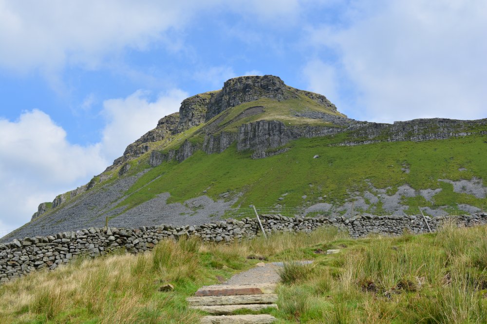 Climbing Pen-y-ghent, walk from Horton-in-Ribblesdale