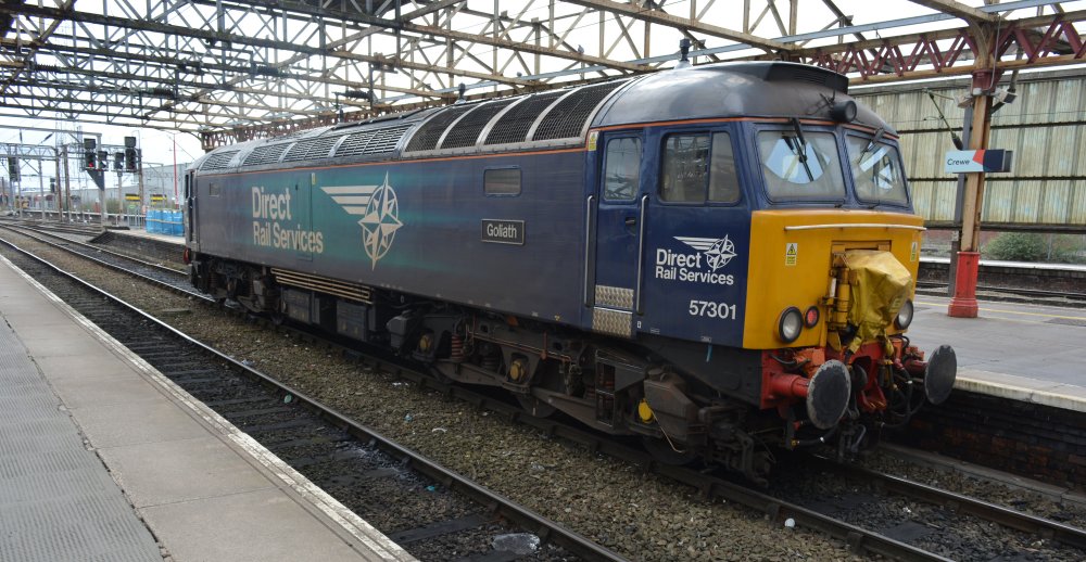 Trainspotting at Crewe station: DRS operated Class 57 diesel-electric locomotive 57301 Goliath in Crewe station (purpose?, March 2020)