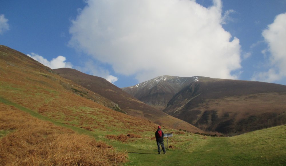 Heading up towards the Doups Climbing Skiddaw from Millbeck, Cumbria, Lake District National Park, England