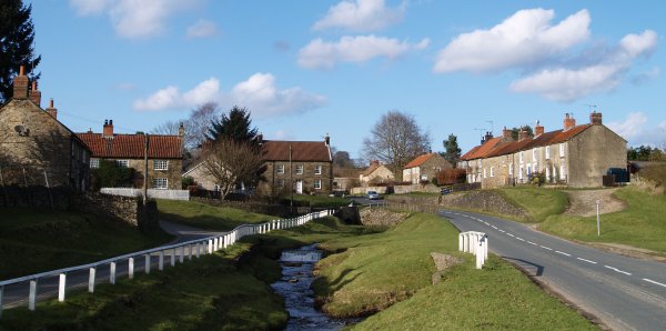 Entering the south end of Hutton-le-Hole village.