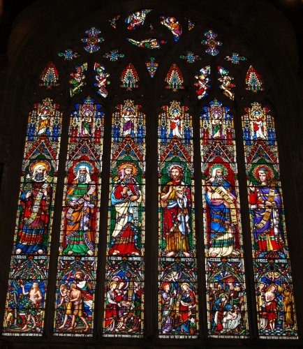 The great west window of the nave. The internal architecture of St Mary de Castro Church, City of Leicester, England, English Midlands