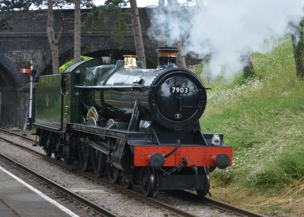  7903 Foremarke Hall GWR Modified Hall Class 4-6-0 steam locomotive