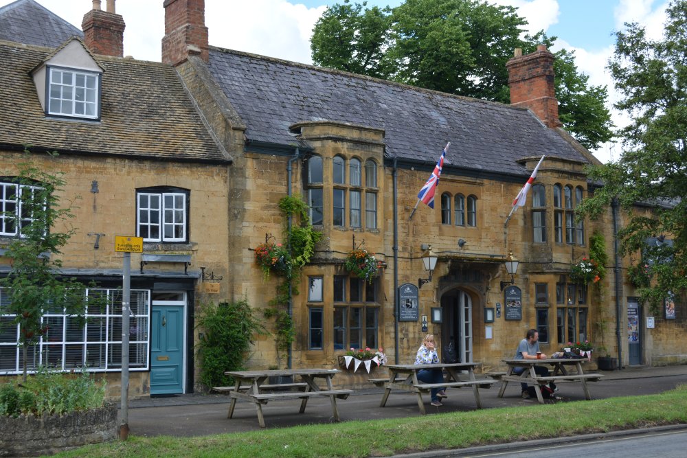 Swan Inn Georgian pub Moreton-in-Marsh market town Cotswolds Gloucestershire England