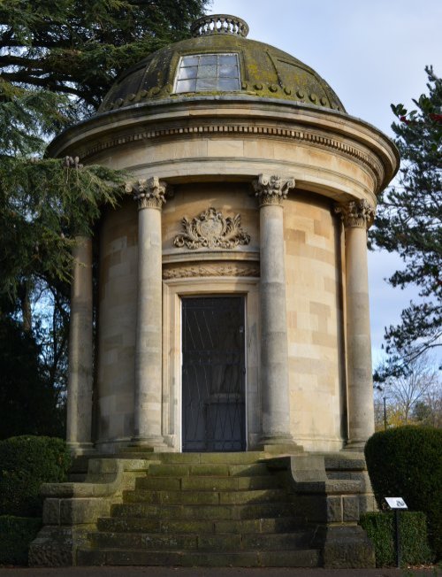 entrance to Jephson memorial in the Jephson Gardens Leamington Spa