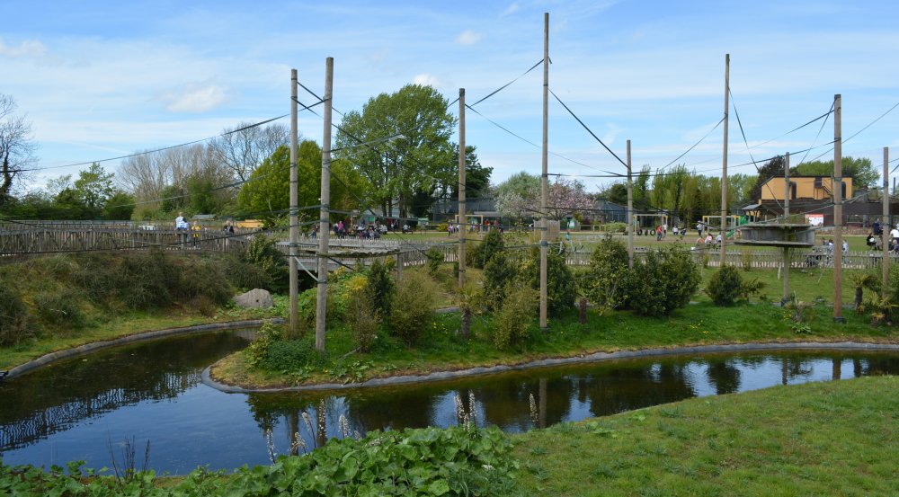  Twycross Zoo, Leicestershire, England