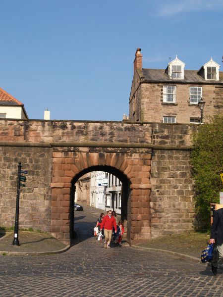 Berwick Fortifications Walls Walkl