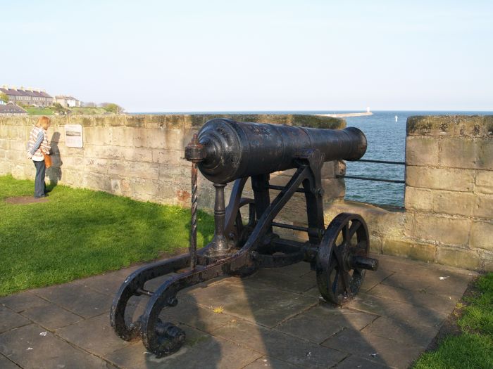 Berwick Fortifications Walls Walkl