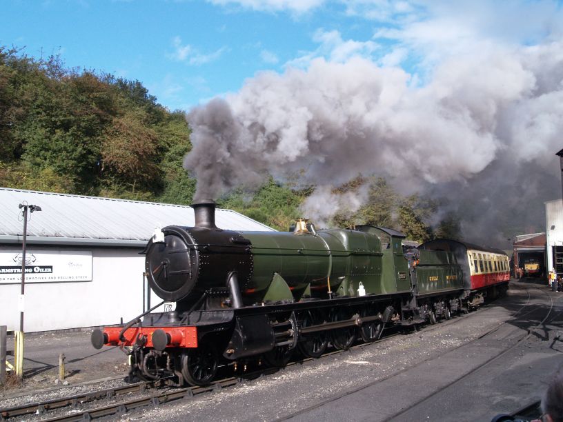 GWR steam locomotive 2807