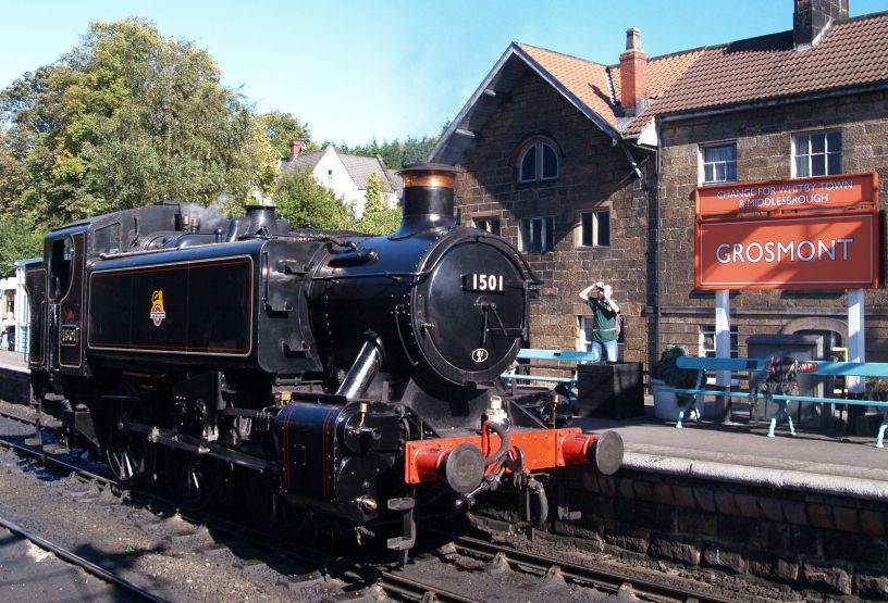 1501 Hawksworth tank engine