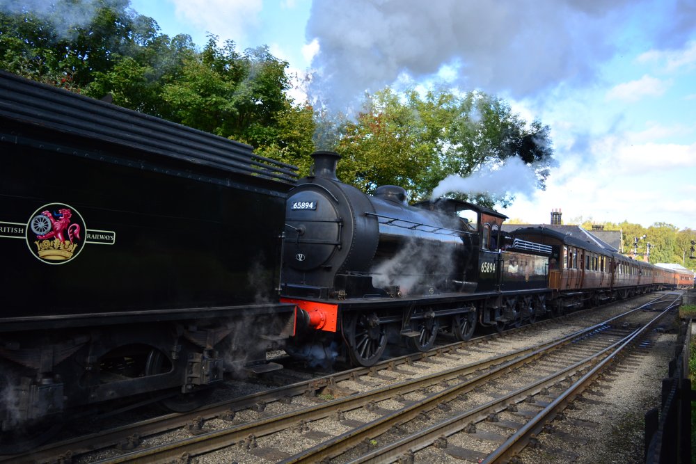 steam locomotive J27 class 65894