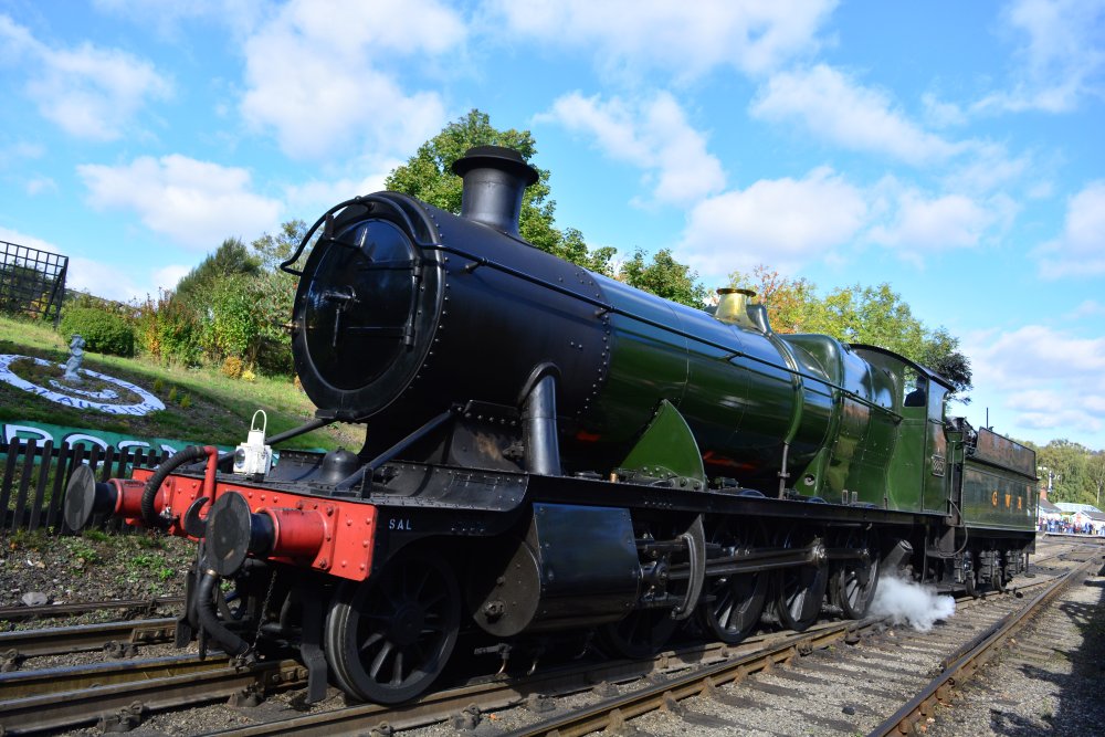 steam locomotive GWR 2800 class 2857