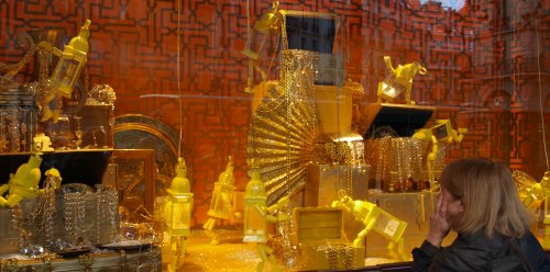 The entertaining shop window mechanical animations of Galeries Lafayette.