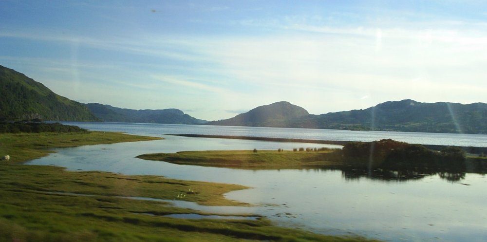 Approaching the mouth of the sea loch near to the Kyle of Lochalsh.