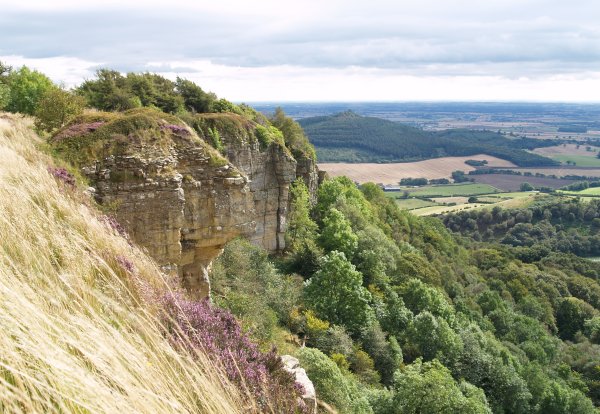 The views of, and from, the impressive White Stone Cliff (or White Mare Crag). - Walking from Sutton Bank National Park Visitor Centre, North York Moors National Park, North Yorkshire, Northern England