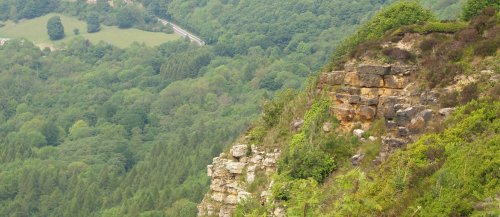 The steep road up Sutton Bank itself is seen at the top-left of the picture and on the right a spot of geology, with a change from the lower limestone layer to the higher sandstone layer yes