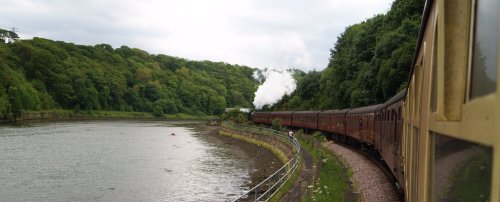 Heading back up to the old Larpool viaduct and Ruswarp alongside the River Esk.