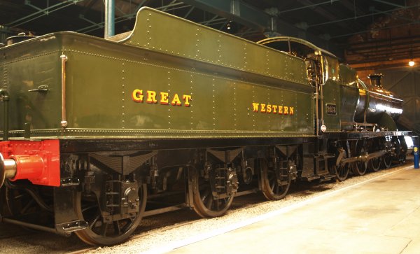 GWR steam locomotive 2818
