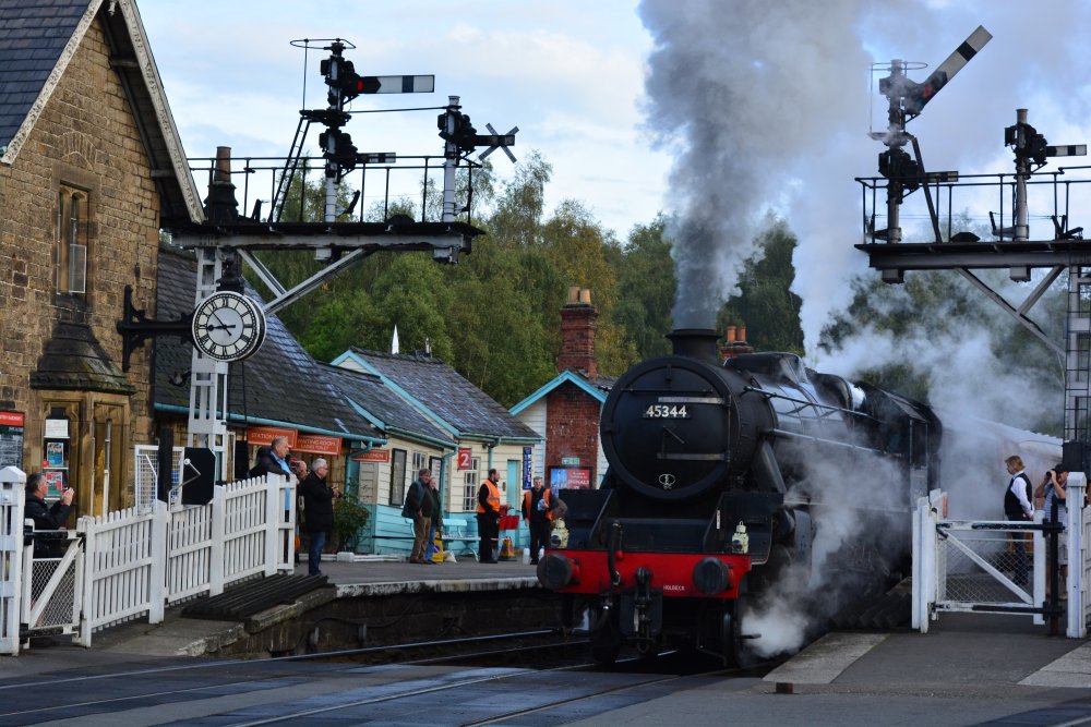 steam locomotive 45428 ERIC TREACY