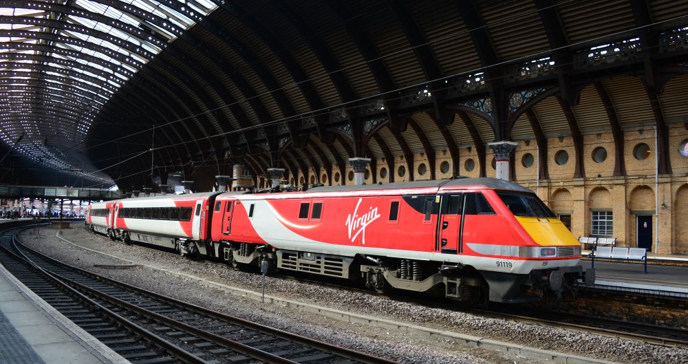 trainspotting York station Class 91 LNER electric passenger train