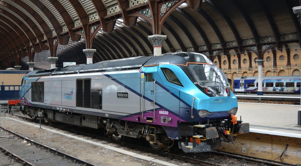 trainspotting York station TPE Class 68 diesel